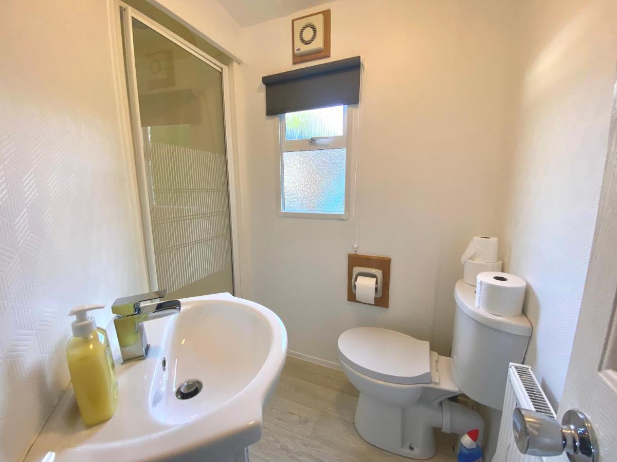 Elletson Park Wood Fired Hot Tubs, Caravans & Pods Pilling Esterno foto