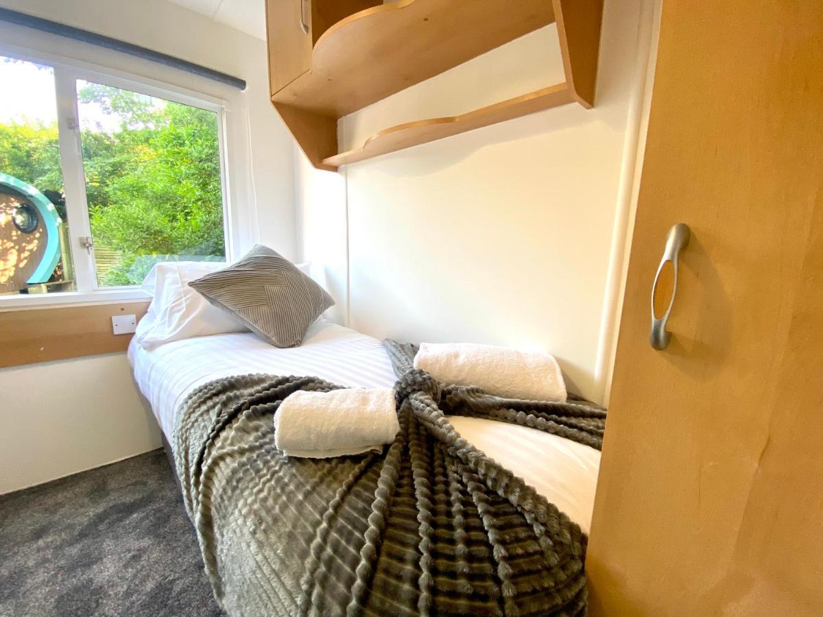 Elletson Park Wood Fired Hot Tubs, Caravans & Pods Pilling Esterno foto