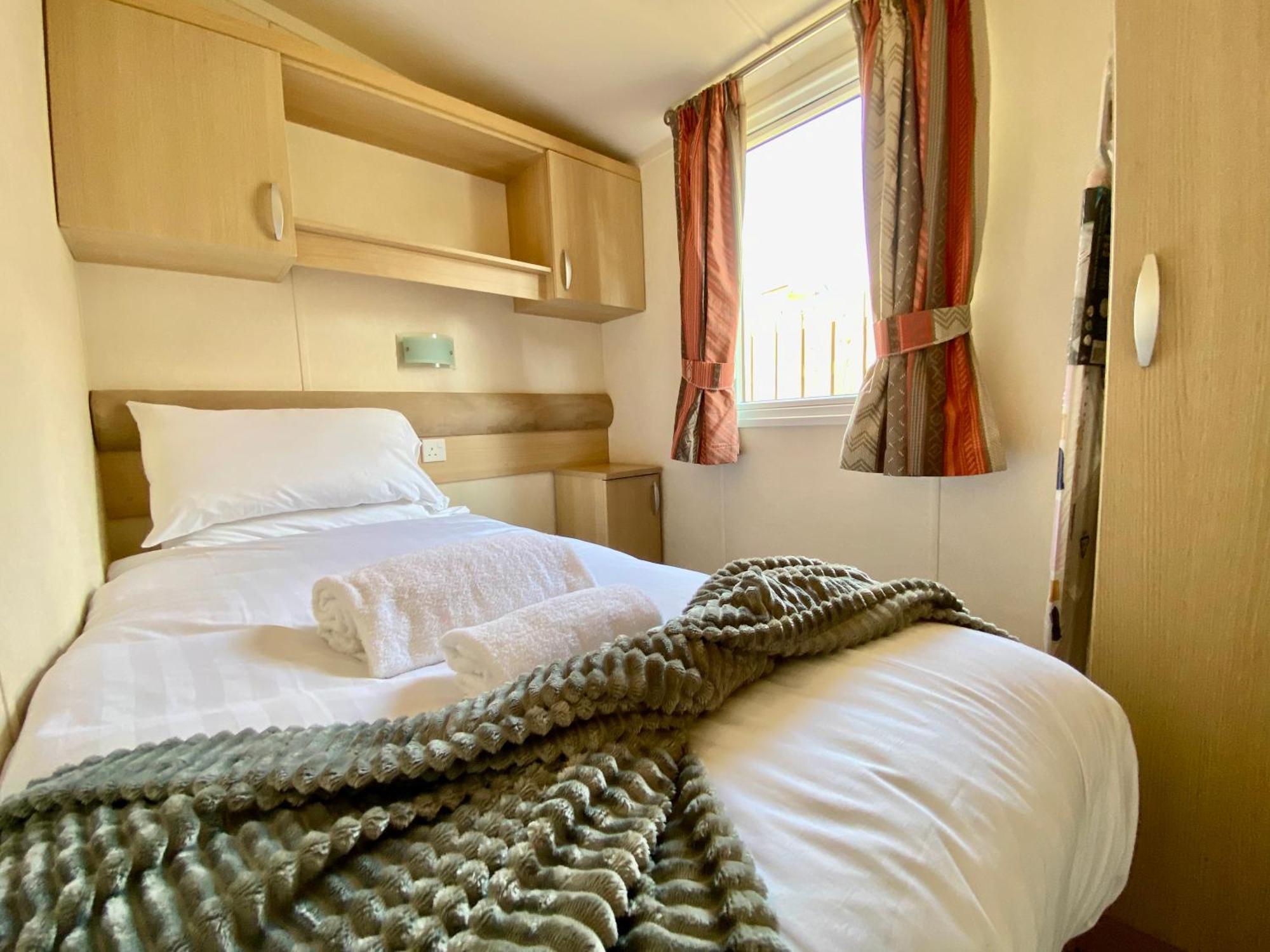Elletson Park Wood Fired Hot Tubs, Caravans & Pods Pilling Esterno foto