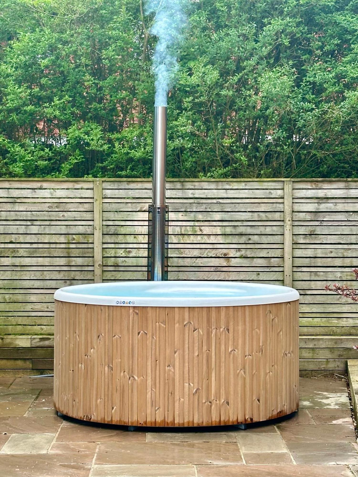 Elletson Park Wood Fired Hot Tubs, Caravans & Pods Pilling Esterno foto