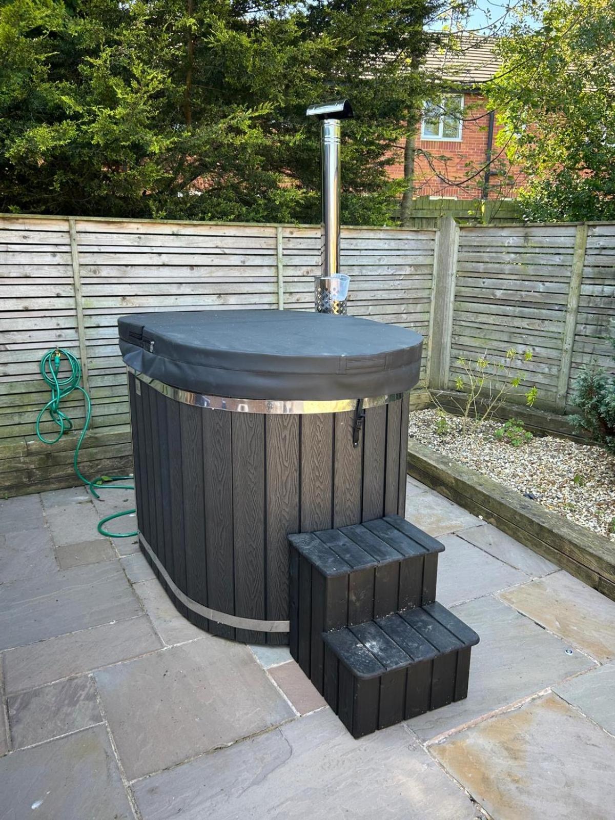 Elletson Park Wood Fired Hot Tubs, Caravans & Pods Pilling Esterno foto